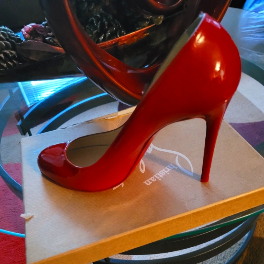 Authentic FiFille 100 Patent leather shoes